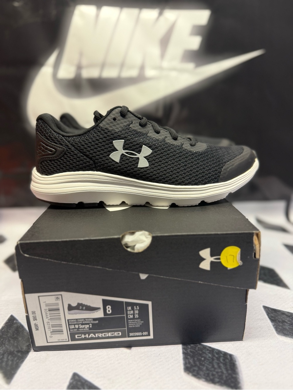 Under Armour Men’s Black Athletic Running Shoes with White Sole - Picture 3 of 6
